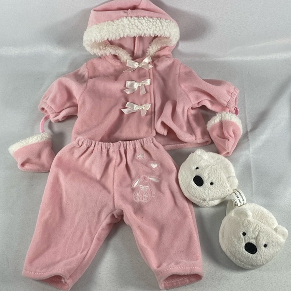 Other - Unbranded American Girl doll sized pink fuzzy outfit w bonus bear slippers!